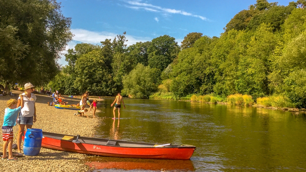 Canoeing at The Warren on the River Wye - A few minutes walk from Ty Bychan